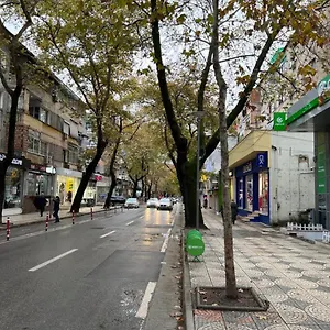 Bliri Myslym Shyri Apartamento