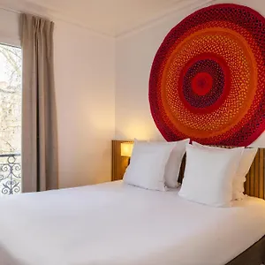 Korner Etoile Otel Paris